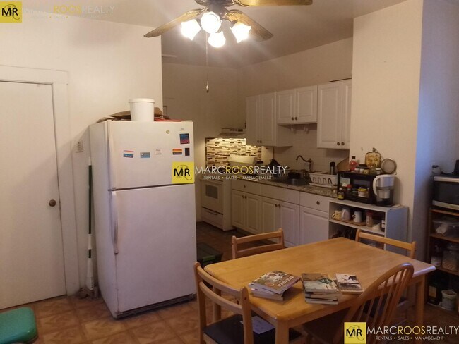 Foto del edificio - 154 Webster Ave