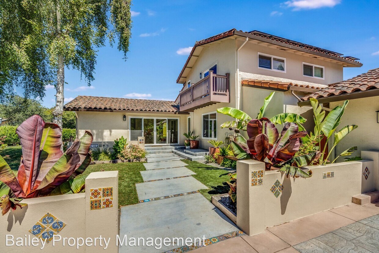 Foto principal - 3 br, 3 bath House - 260 Camino Al Barranco