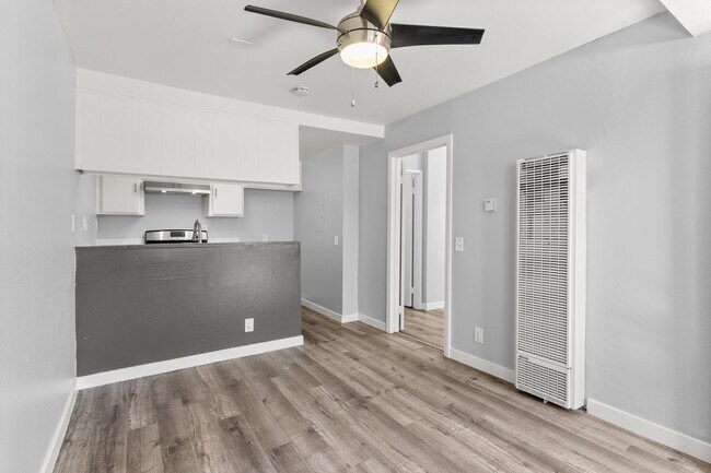 Foto del edificio - 533 E 11th St
