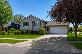 Building Photo - 3536 Kelsey Ln SW