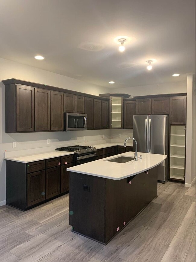 Building Photo - 9353 Honey Elm Ln