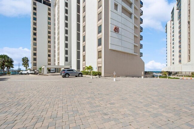 Foto del edificio - 450 S Gulfview Blvd
