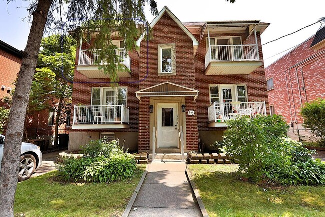 Photo du bâtiment - 973 Rue Tait