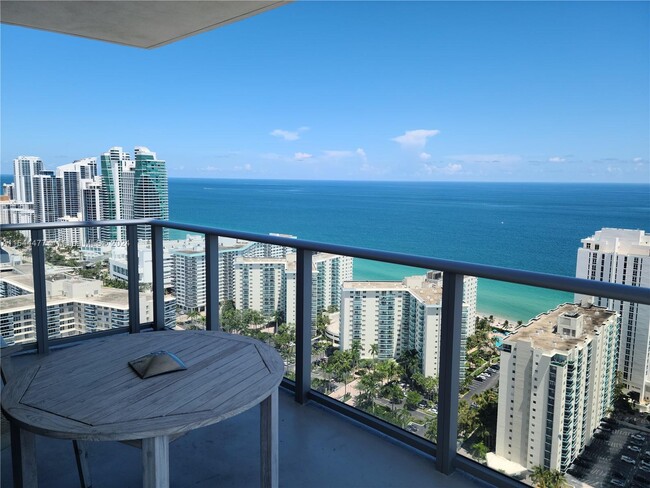 Foto del edificio - 4010 S Ocean Dr