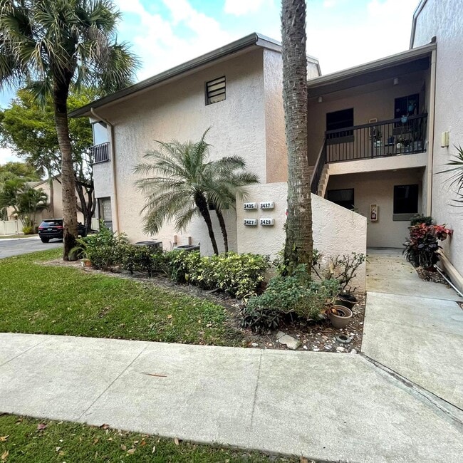 Building Photo - 3427 NW 47th Ave