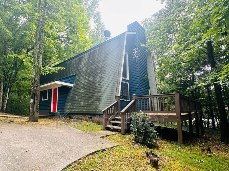 Primary Photo - 10832 Carmichael Rd