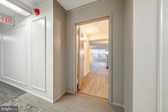 Building Photo - 7630 Provincial Dr