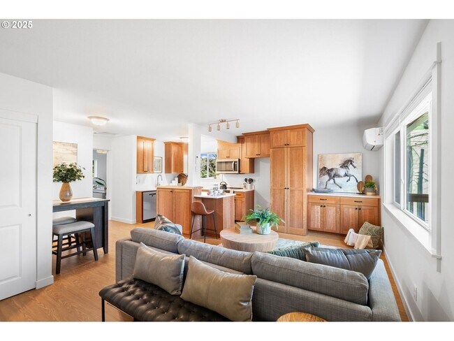 Foto del edificio - 8678 N Willamette Blvd