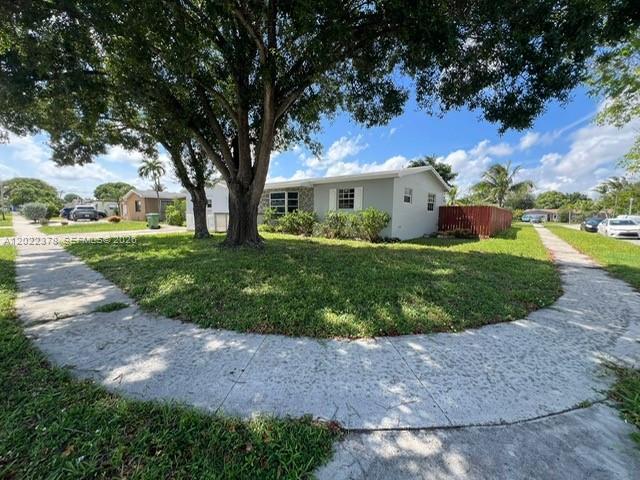 Foto del edificio - 6921 NW 5th Ct