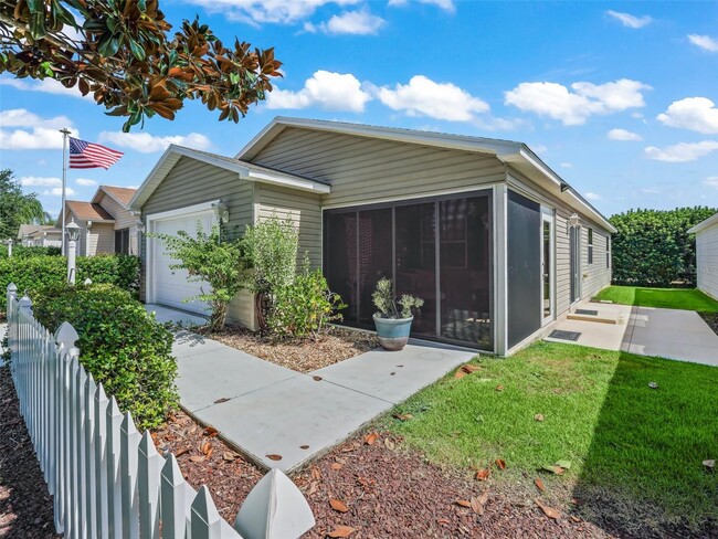 Building Photo - 1322 Hollyberry Pl