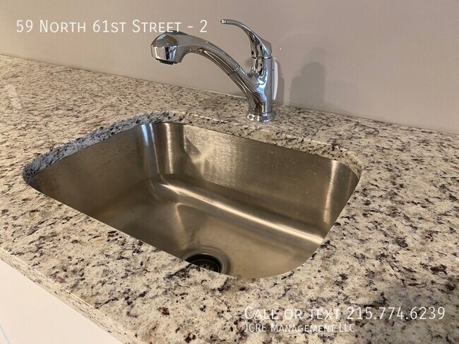 Foto del edificio - 59 N 61st St