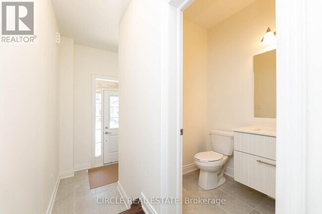 Photo du bâtiment - 80 Bermondsey Wy