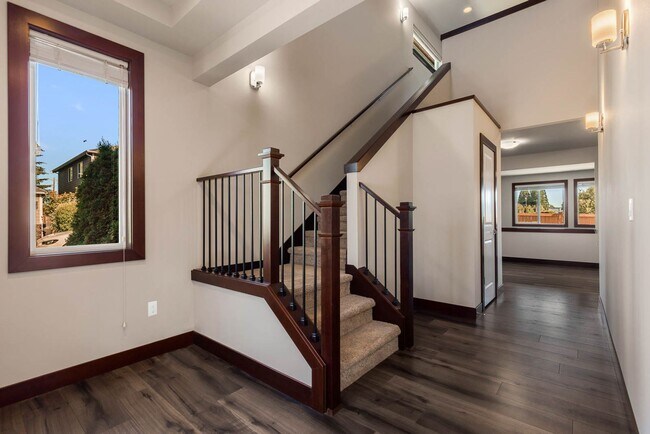 Foto del edificio - Modern Bothell Home in Kingsbury Community
