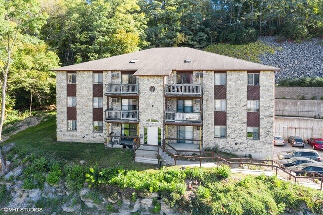 Foto del edificio - 1122 N Dubuque St