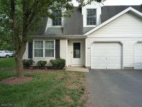 Building Photo - 388 Cotswold Pl
