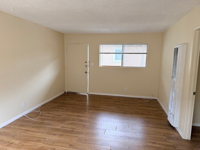 Sala de estar - 2608 Vanderbilt Ln