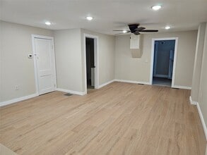 Building Photo - 5 W Chenango Rd