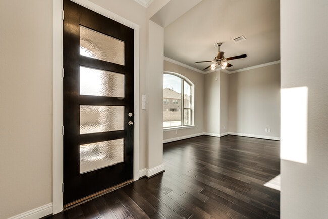 Building Photo - 6716 E Prospect Way