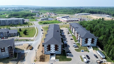 Building Photo - 15 Manhattan Dr