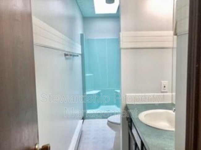 Foto del edificio - 2201 W Bath Rd