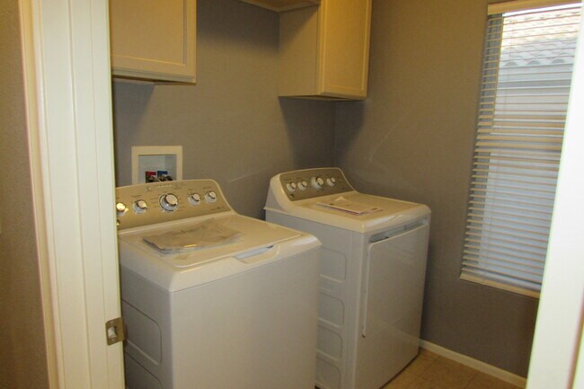 Foto del edificio - 7561 Morisset Ave