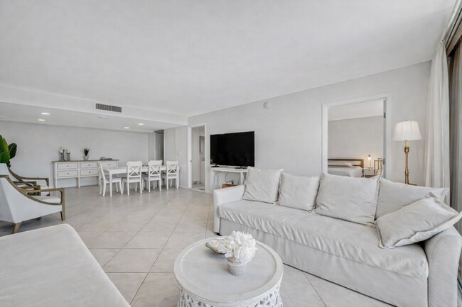 Foto del edificio - 5600 N Flagler Dr