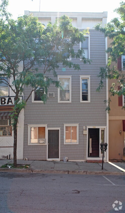 Building Photo - 132 Cortlandt St