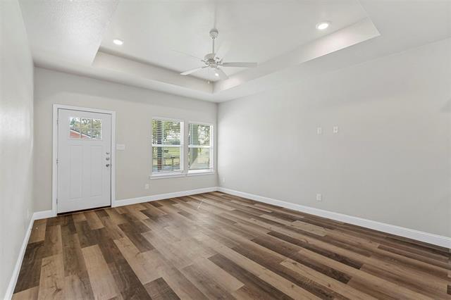 Foto del edificio - 3120 St John St