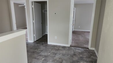 Building Photo - 15430 Elm Leaf Pl