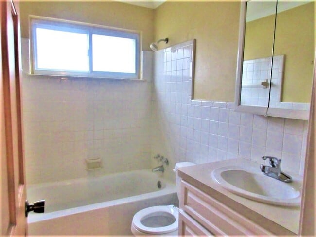 Building Photo - 4170 Weddel St
