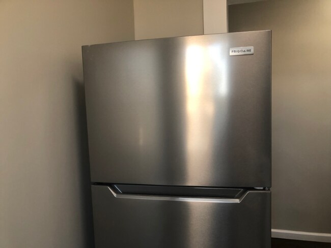 Foto del edificio - 9 Bentley Ave