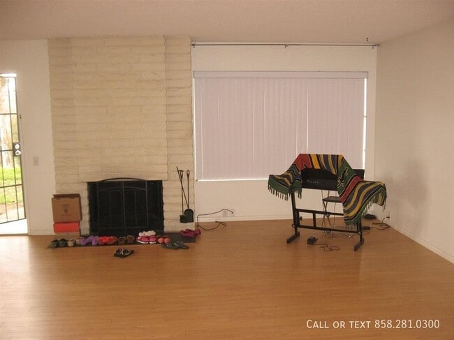 Building Photo - 3907 Camino Lindo