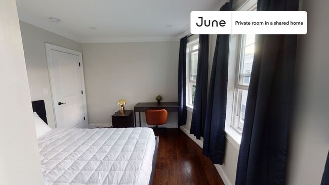 Foto del edificio - Room in Shared 5 bed/1.5 bath home in Brighton