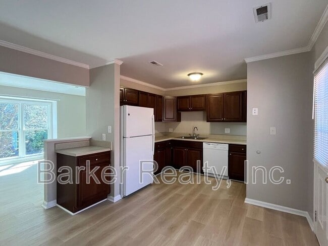 Building Photo - 4608 Brockton Dr