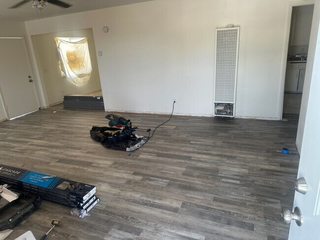 Building Photo - 3 Bed 1 Bath Home Maricopa
