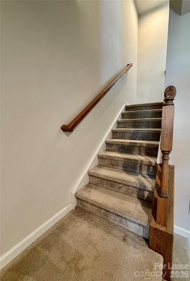 Building Photo - 2662 Grantham Place Dr