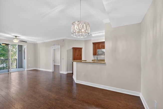 Foto del edificio - 1660 Renaissance Commons Blvd