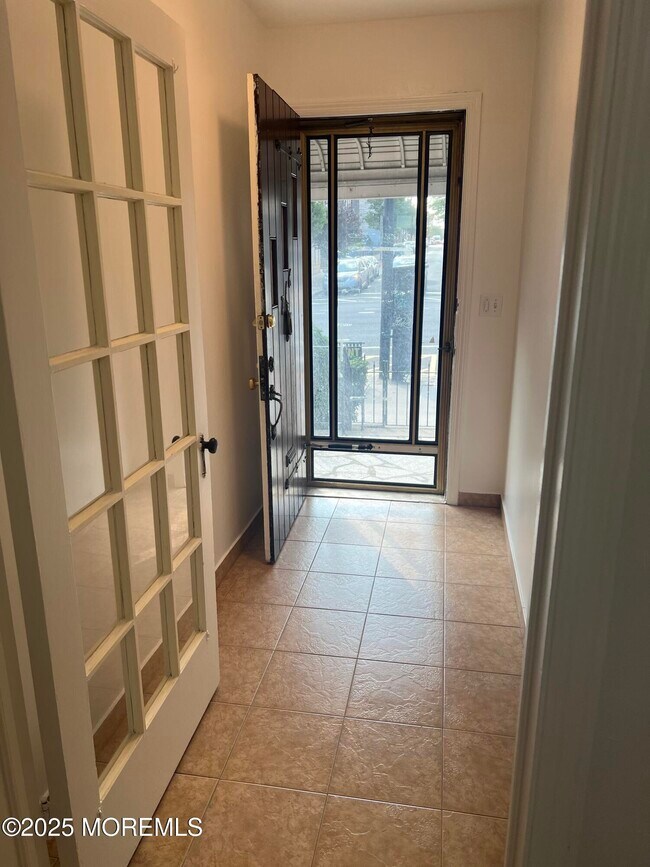 Foto del edificio - 716 Palisade Ave