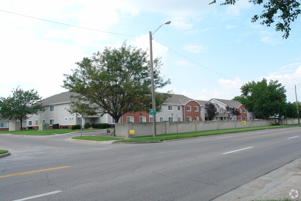 Primary Photo - Huston Center