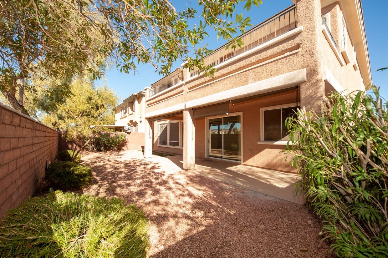 Primary Photo - 9777 Maspalomas