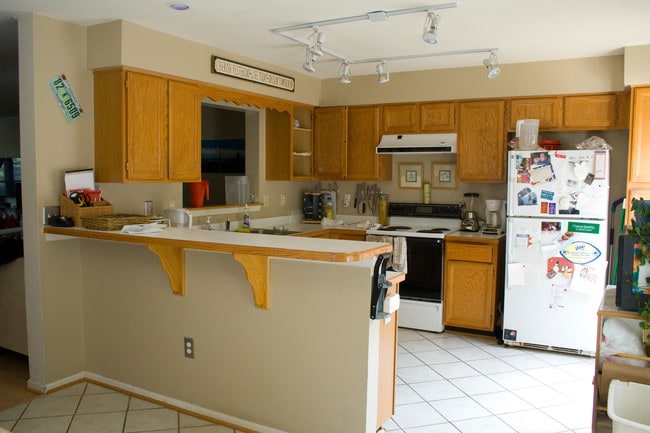 Kitchen - 9396 Steeple Ct