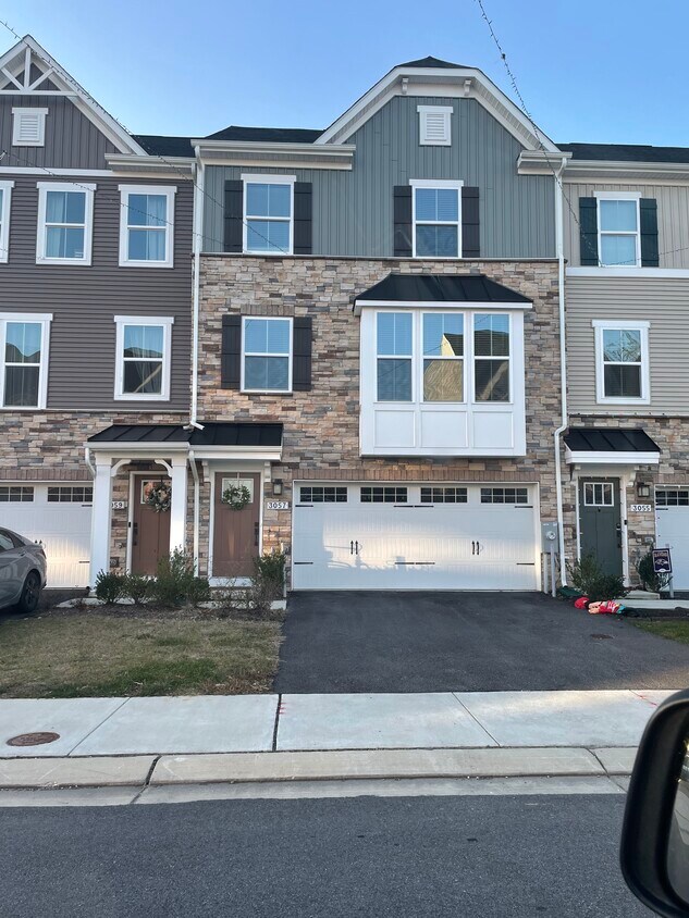 Foto principal - 3057 Shaws Rd