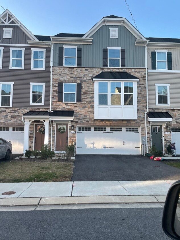 Primary Photo - 3057 Shaws Rd