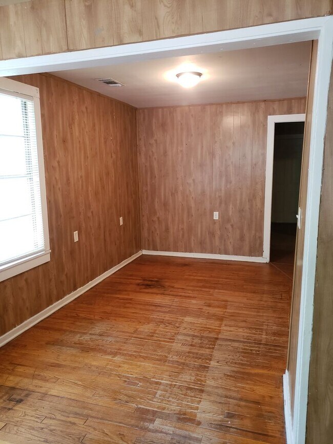 Building Photo - Home for rent