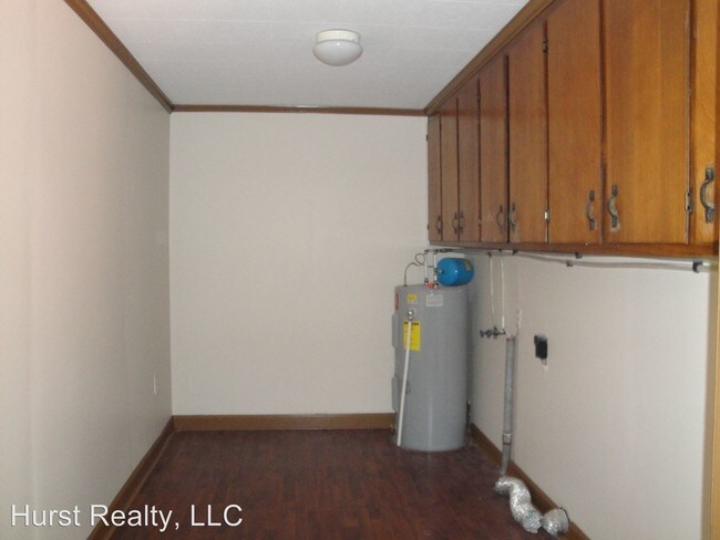 Building Photo - 13 Berkshire Dr