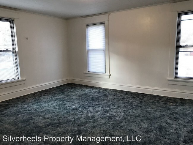Foto del edificio - 411 1/2 Franklin St