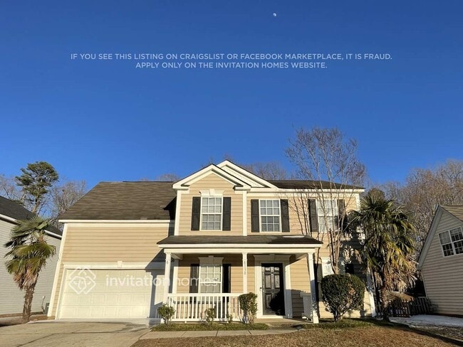 Building Photo - 8138 Chatham Oaks Dr