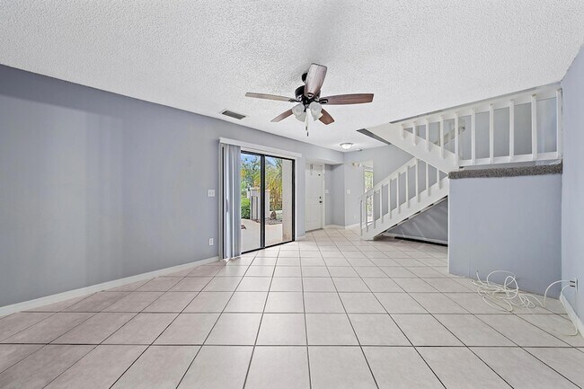 Foto del edificio - 352 Prestwick Cir