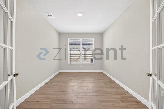 Building Photo - 11501 Adare Dr