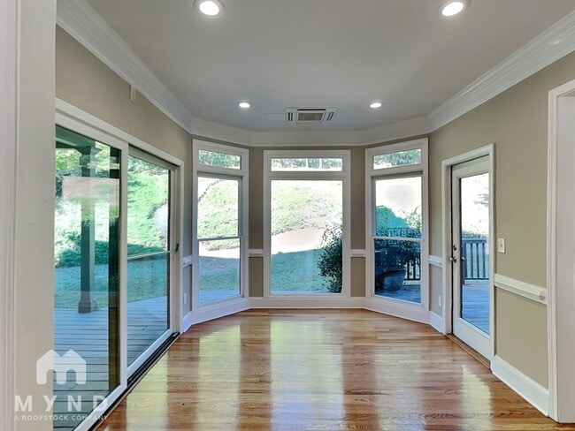 Foto del edificio - 12515 Magnolia Cir